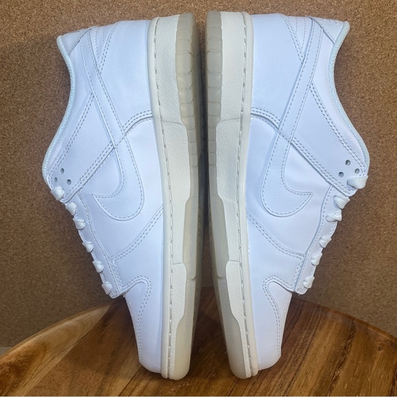 Nike
Dunks gs
Rainbow lace swoosh’ - Picture 6 of 12